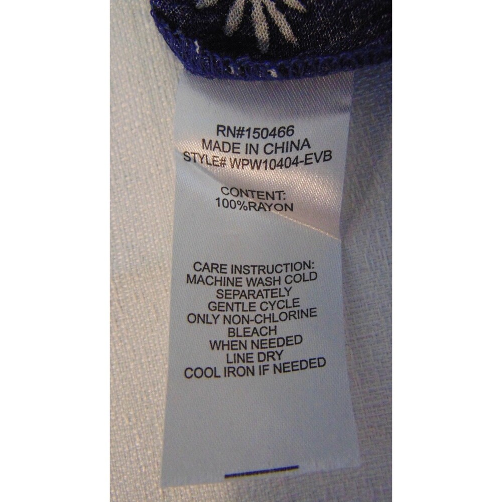 Market & Spruce Blue Floral V-Neck Blouse top Women's 1x Roll Tab Flowy Ditsy - Picture 8 of 9